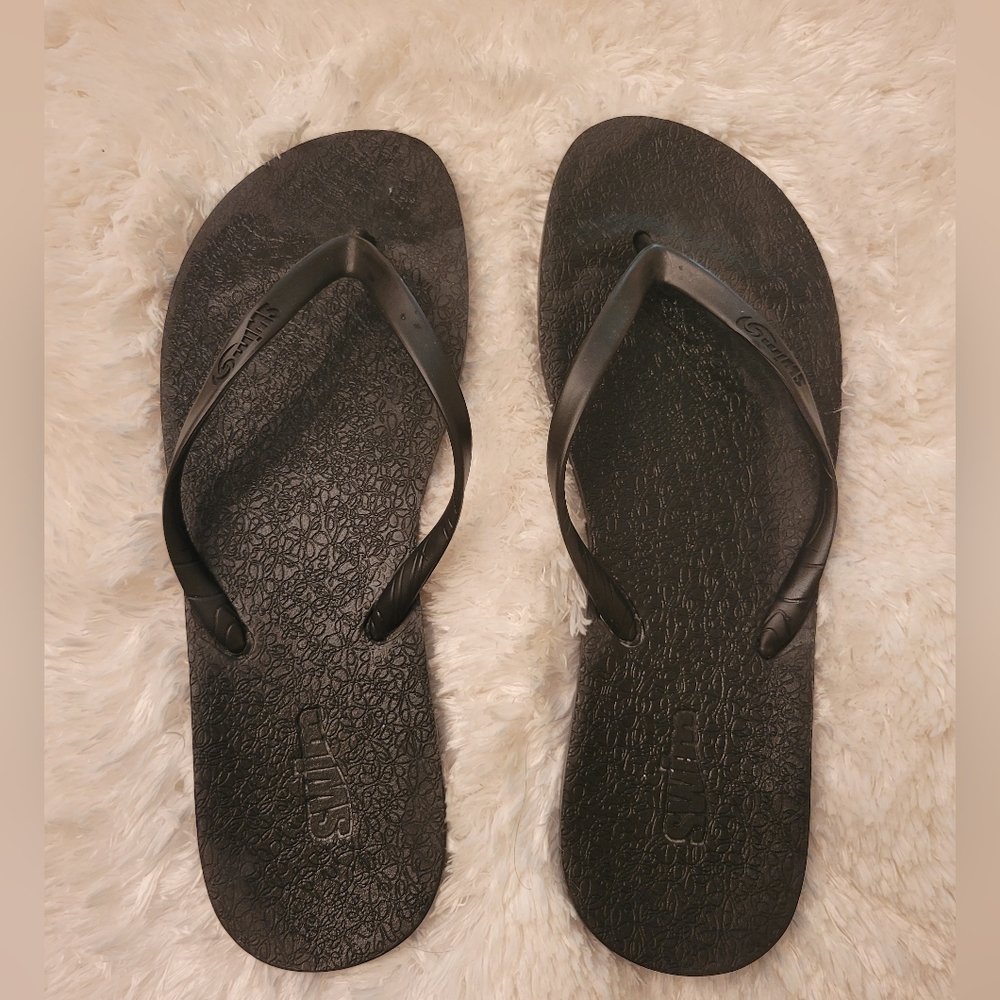 Swims flip flops